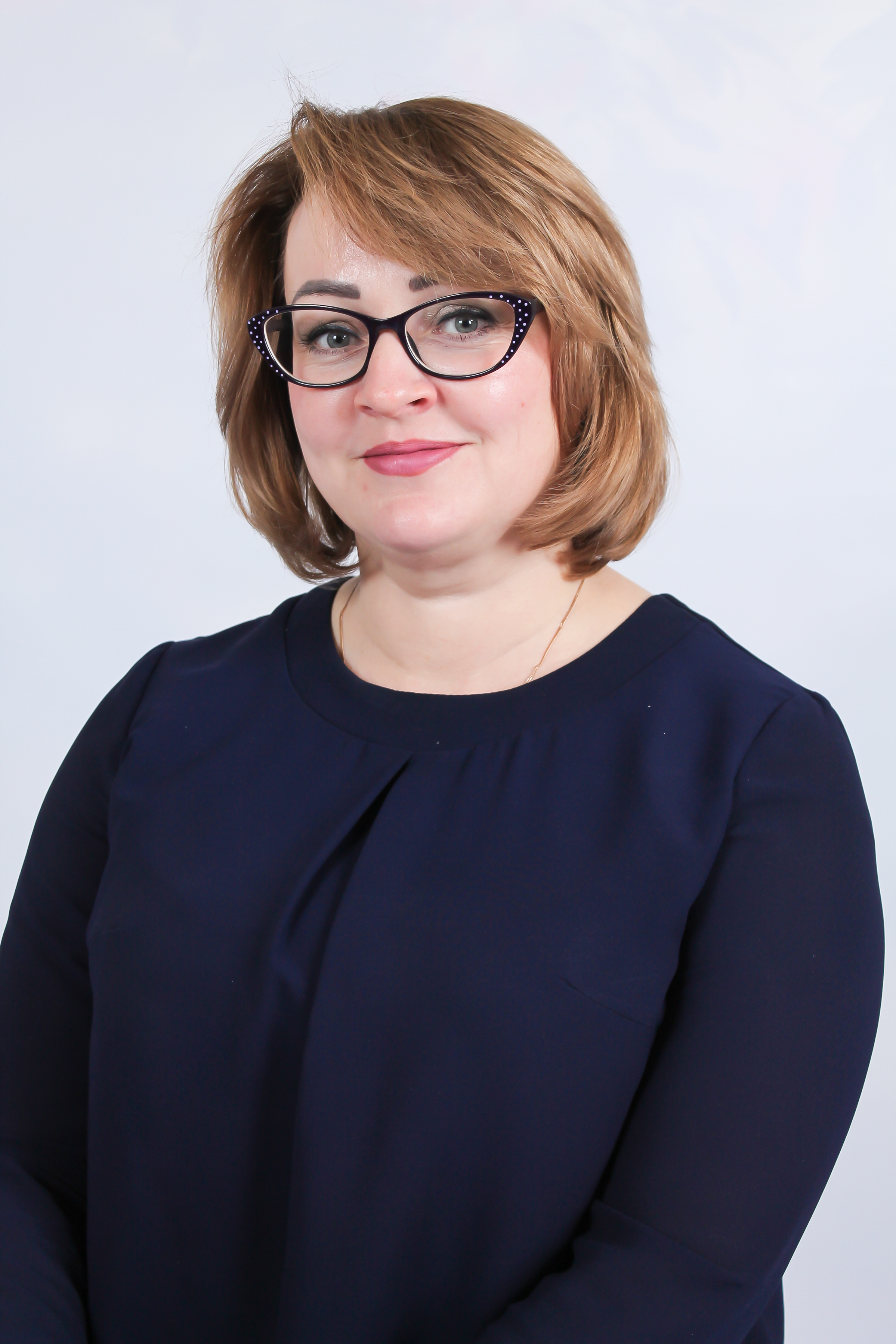 Учитель-дефектолог Воробьева Елена Владимировна.